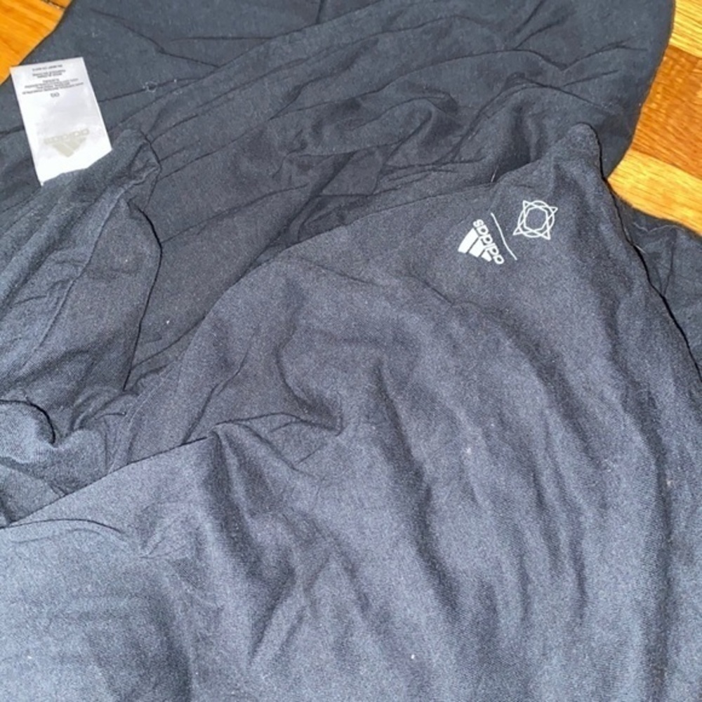 Adidas wanderlust shawl gently used XL scarf / shawl. - Picture 3 of 4